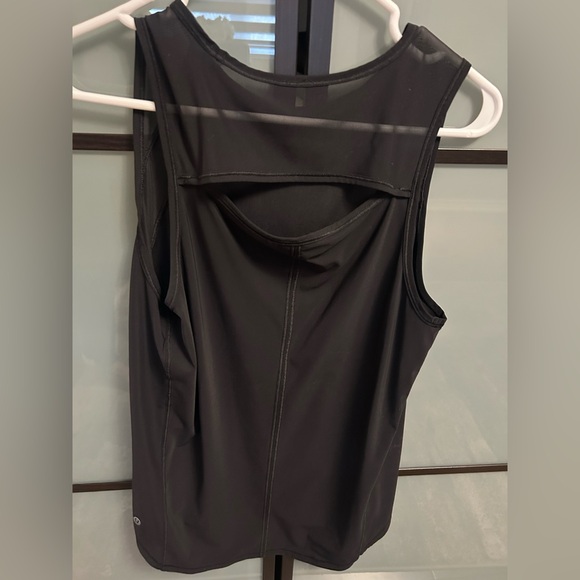 LULULEMON SCULPT TANK - size 8 - Picture 2 of 4